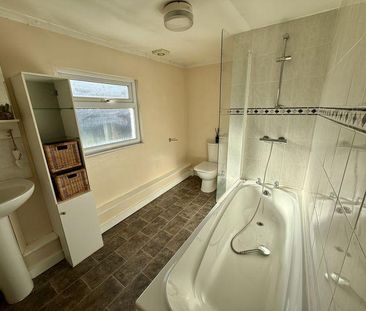 2 bedroom detached house to rent - Photo 4