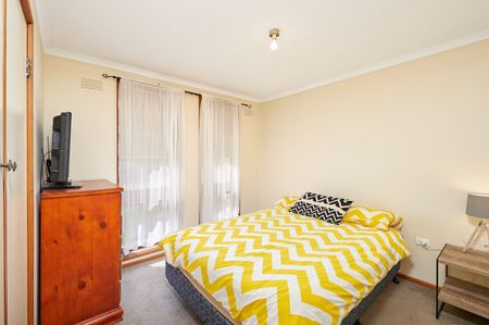 Home For Rent - Photo 4