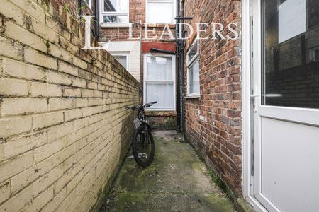 4 bedroom house to rent - Photo 2