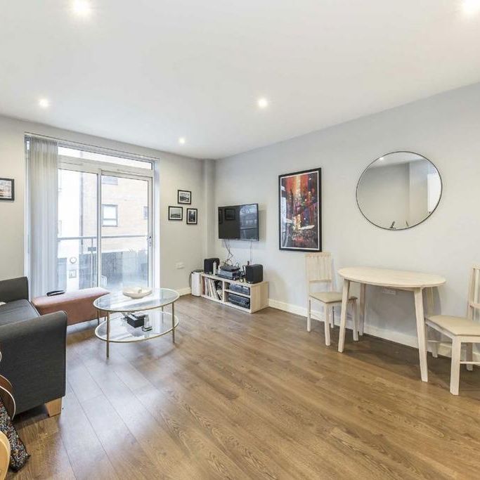 1 bedroom flat to rent - Photo 1