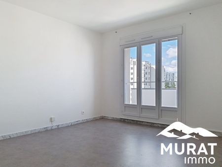 Location Appartement 2 pièces 42m² CLERMONT FERRAND 63000 - Photo 3
