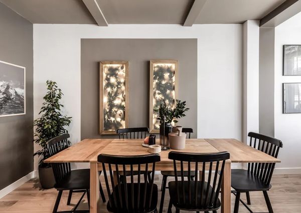 Calle de Manuel Cortina, Madrid, Community of Madrid 28010