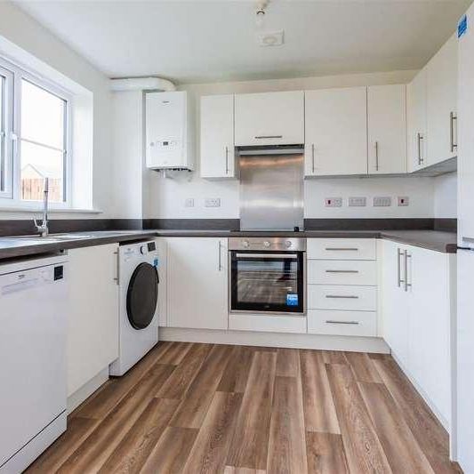 Macaulay Park, Grimsby, DN31 - Photo 1