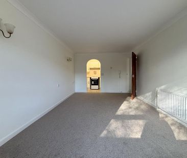 1 bedroom retirement property to rent - Photo 2