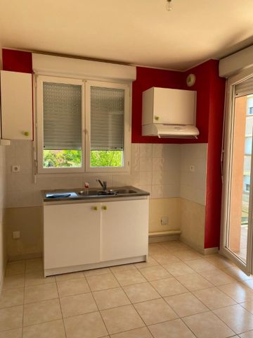 Location Appartement 3 pièces 69m² ST JUERY 81160 - Photo 2