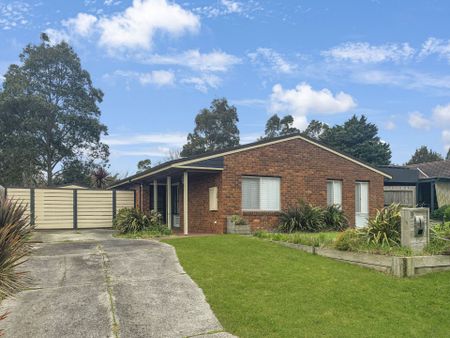 9 Rowen Court Cranbourne North VIC - Photo 5