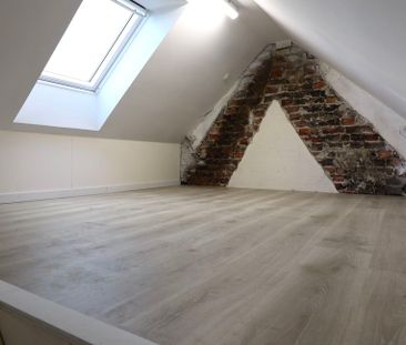 Woning te huur in Eeklo voor € 935 met 2 slaapkamers - Photo 1