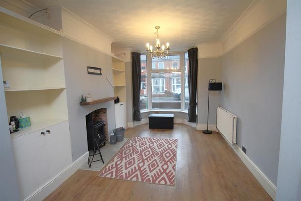 3 bedroom terraced house to rent - Photo 1
