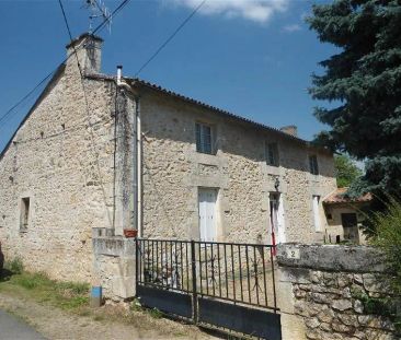 Location maison 4 pièces - 100m² à Bonnes (86300) - Photo 1