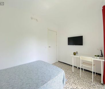 Avenida de Sánchez Pizjuán, Sevilla, Andalusia 41009 - Photo 2