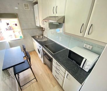 Calle de Benalmádena, Madrid, Community of Madrid 28018 - Photo 5