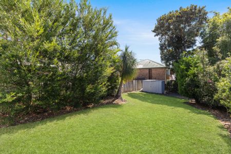 Charming Home in Excellent Newmarket Location - Photo 2