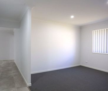 12 Richmond Street, Pimpama QLD 4209 - House For Rent | Domain - Photo 3