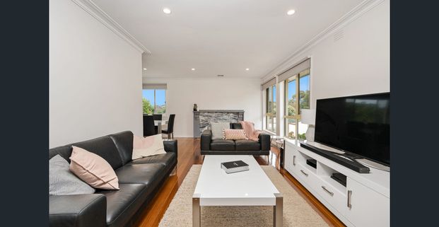 Beautifully Renovated Three-Bedroom Family Home - Photo 1