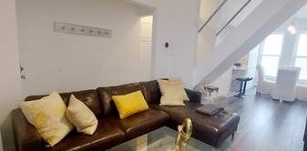 LARGE 2 BED LOFT - Photo 2