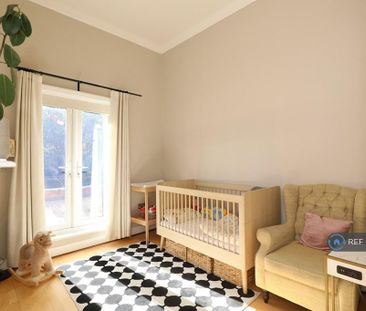 5 bedroom detached house to rent - Photo 5