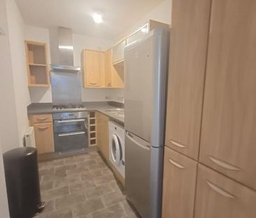 2 bed flat for rent in Granton - Photo 1