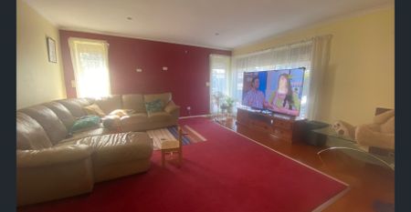 THREE BEDROOM FAMILY HOME - TWO LIVING AREAS - LARGE STORAGE SHED. - Photo 3