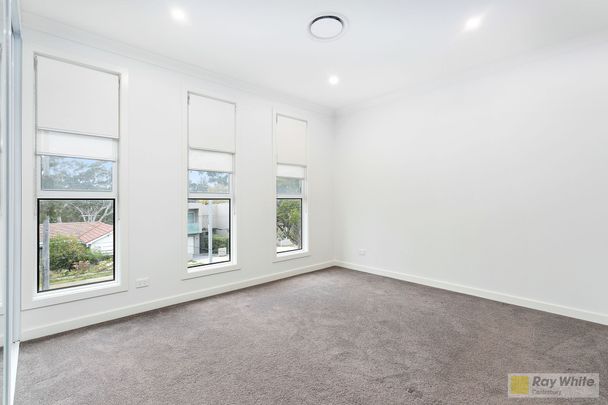3 BEDROOM HOME + STUDY LOCATED IN REVESBY HEIGHTS - Photo 1