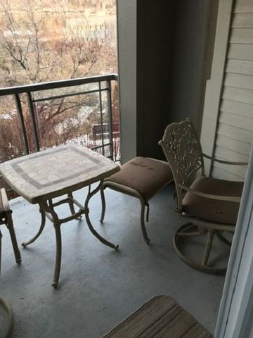 Furnished 2 Bed, 2 Bath @ Waterscapes - Photo 3