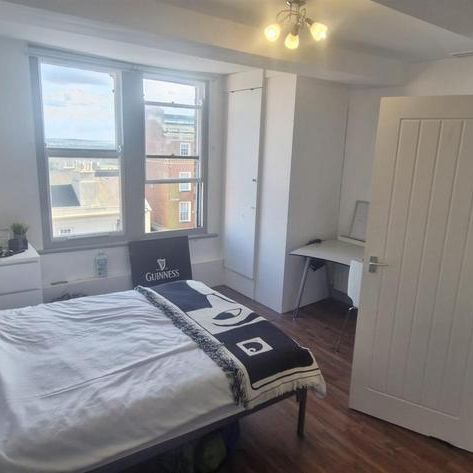 6 bedroom private hall to rent - Photo 1