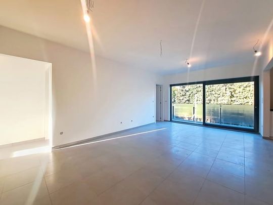 Appartement te huur - Photo 1