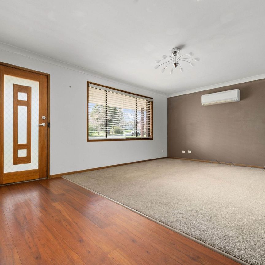 Modern Comfort in Quiet Windradyne Cul-de-Sac - Photo 1