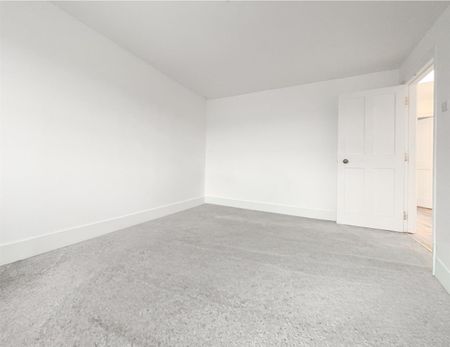 Wellington Square, Hastings, TN34 1PN - Photo 2