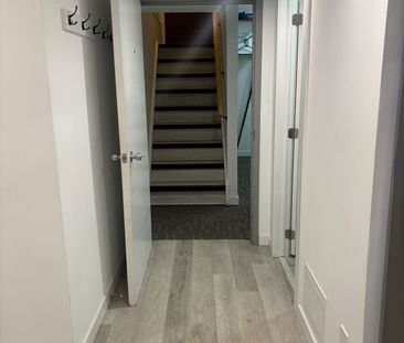 For Lease - 131 Kinzie Avenue Unit# B - Lower Level, Kitchener, Ont... - Photo 4