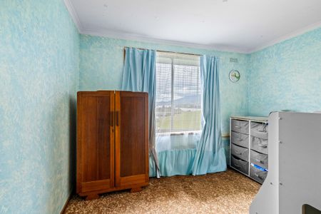 Charming 3-Bedroom Home in Bridgewater - Photo 2