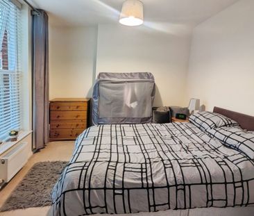 2 bedroom Flat To Let - Photo 4