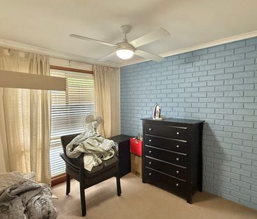 Well-Sized Family Home in Quiet Lakes Entrance Location - Photo 5