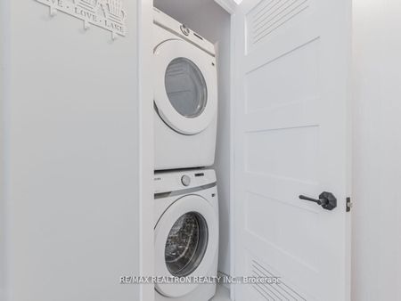 For Lease - 415 Sea Ray Avenue Unit# 127, Innisfil, Ontario - Photo 3