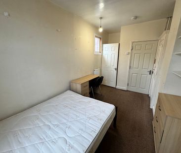 Markham Street, Haxby Road - P2114 - Photo 5