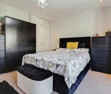 2 bedroom semi-detached house to rent - Photo 3