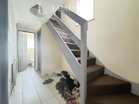 1 bedroom in a house share to rent - Photo 5