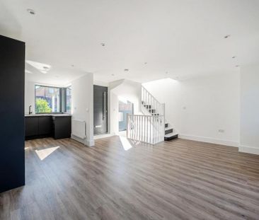 4 bedroom semi-detached house to rent - Photo 3