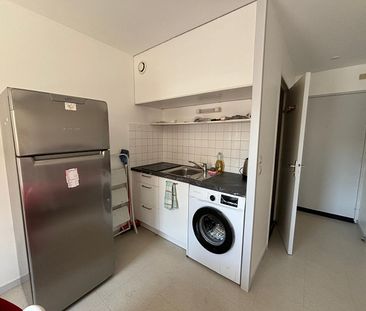 Location Appartement 1 pièce 21m² - Photo 4