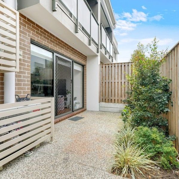 New Modern Townhouse with Double Garage - Photo 1