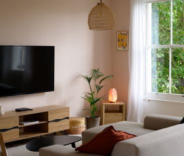 3 Bed Maisonette, Finborough Road, SW10 - Photo 2