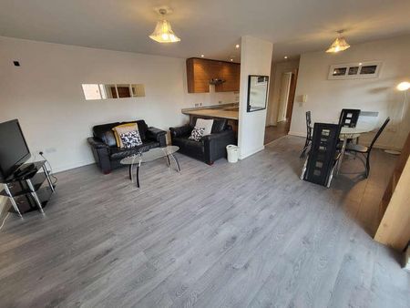 The Quadrangle, Lower Ormond Street, Manchester, M1 - Photo 2