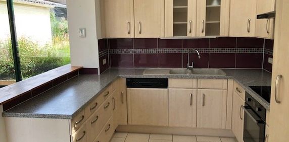 Location Maison 5 pièces 167m² - Photo 2