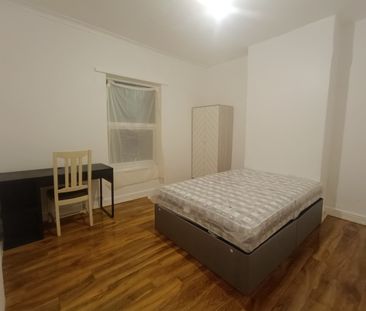 Room in a Shared House, Norway Street, M6 - Photo 6