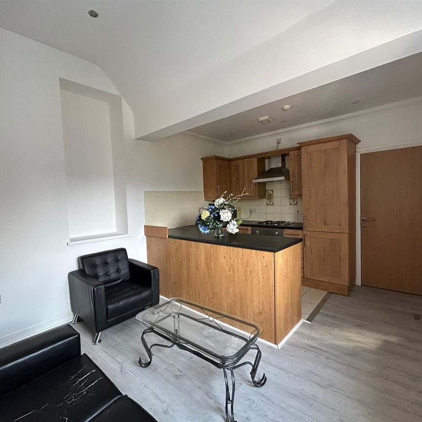 11 The Walk, Roath, Cardiff - Photo 1