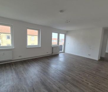 Sanierte***4-Zimmer-Wohnung mit Balkon und 2 Bädern!!!*** - Photo 4