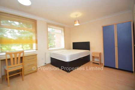 4 bedroom townhouse to rent - Photo 4