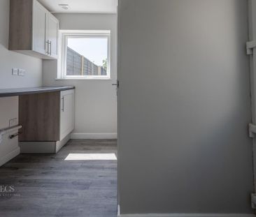 2 bedroom terraced house to rent - Photo 6