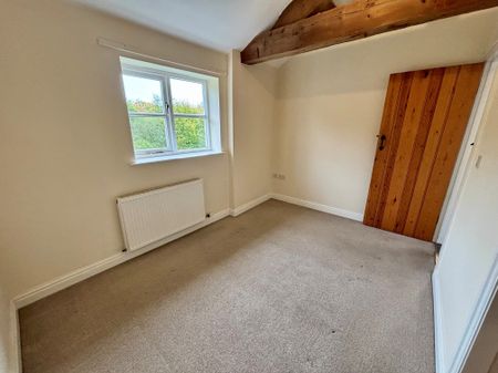 Winsford, Darnhall - Photo 4