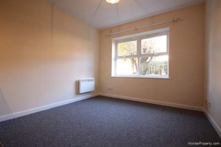 1 bedroom property to rent in Worcester - Photo 2