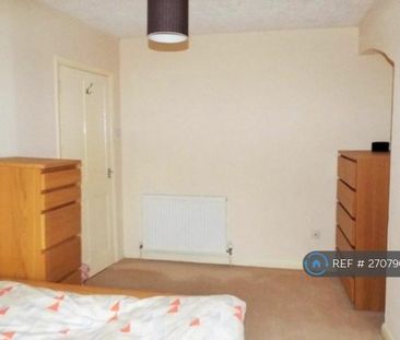 2 bedroom flat to rent - Photo 6